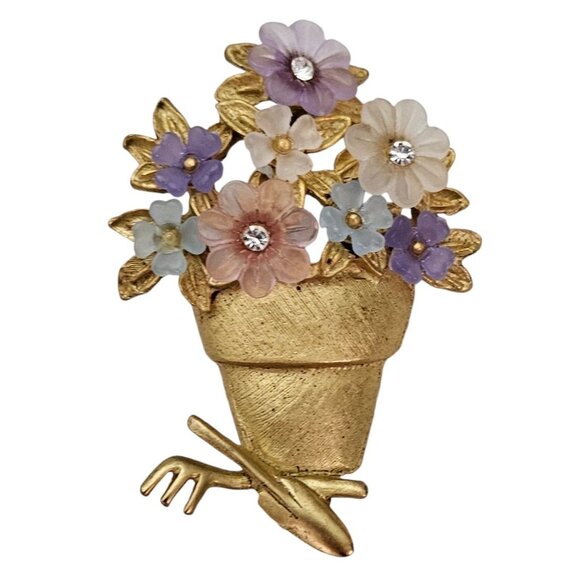 LIA Lucite Pink, Purple Blooms Garden Tools  Flower Pot Brooch Pin, Signed L496 - Picture 8 of 8
